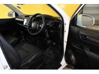 2020 Toyota Hilux Revo 2.4 J Single Cab M/T สีขาว 6 Speed เกียร์ธรรมดา กระจกไฟฟ้า รูปที่ 11